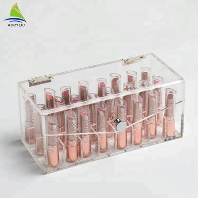 La vitrina de acrílico transparente de la barra de labios del maquillaje compone al organizador