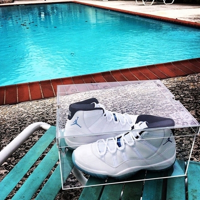 Caja de presentación de acrílico grande promocional de la zapatilla de deporte para la vitrina de acrílico de la zapatilla de deporte de Nike
