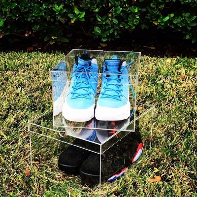 Caja de presentación de acrílico grande promocional de la zapatilla de deporte para la vitrina de acrílico de la zapatilla de deporte de Nike