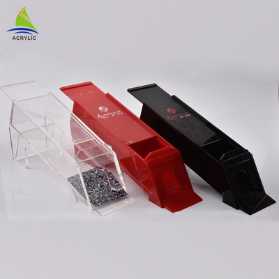 Pequeñas cajas de acrílico claras del naipe con el material disponible de las tapas PMMA